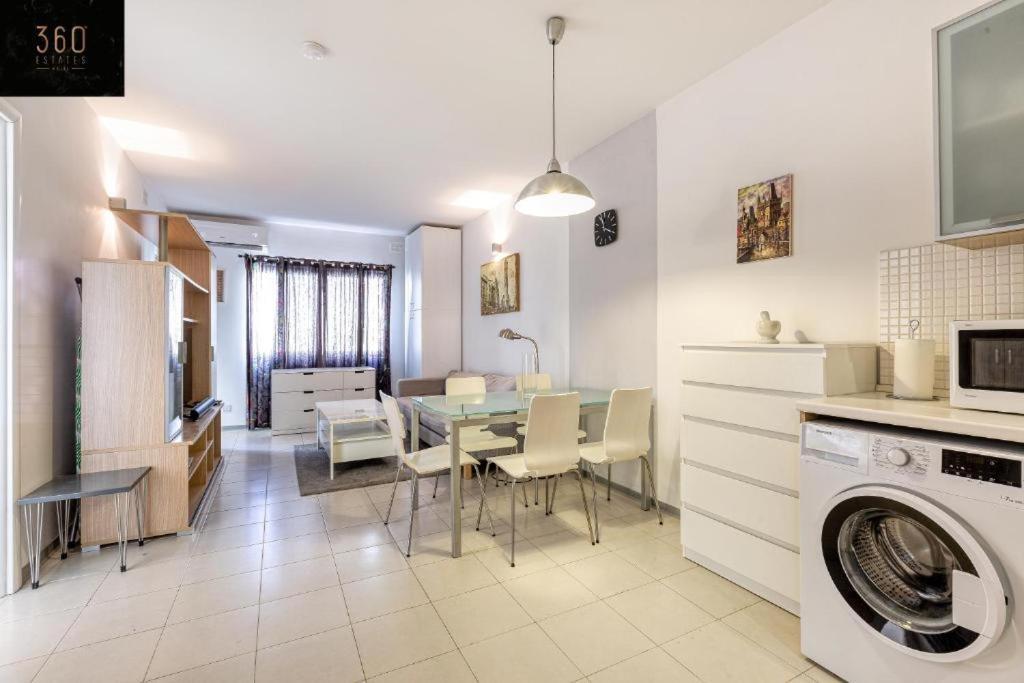 Cozy 1 Bedroom Oasis In The Heart Of St. Julians By 360 Estates * St. Julian's