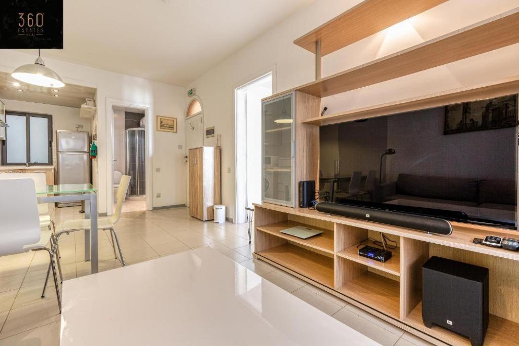Lägenhet Cozy 1 Bedroom Oasis In The Heart Of St. Julians By 360 Estates