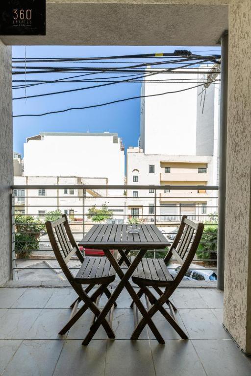 Cozy 1 Bedroom Oasis In The Heart Of St. Julians By 360 Estates Lägenhet