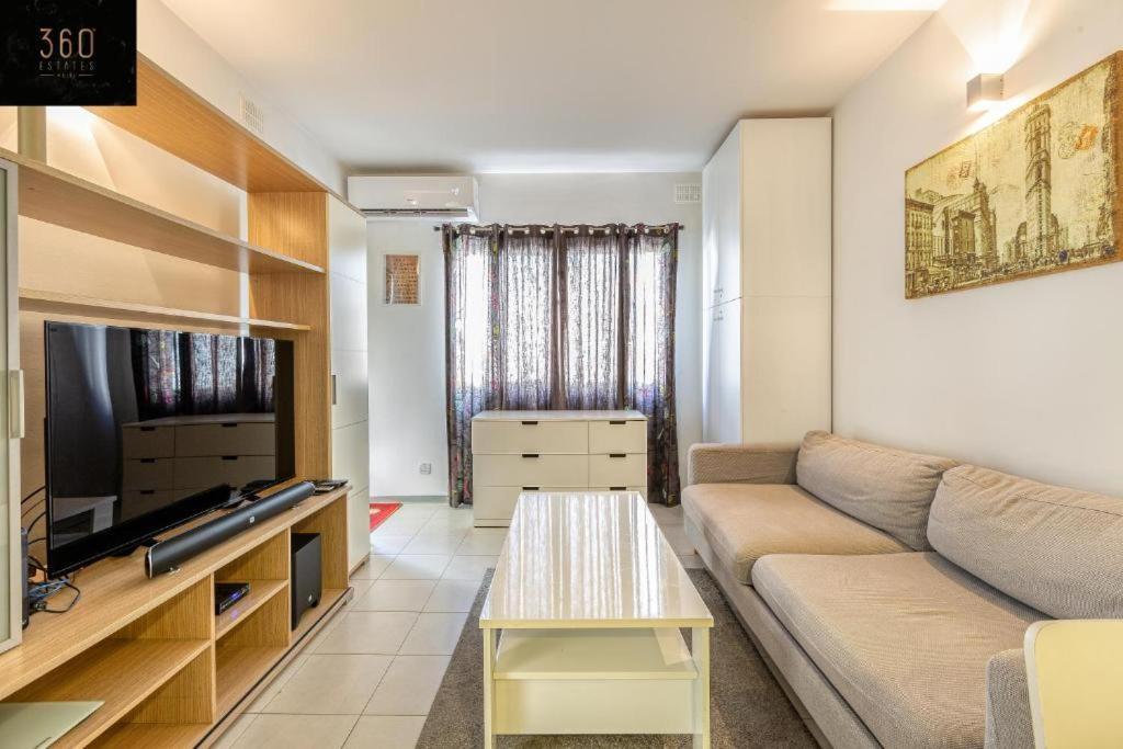 Apartment Cozy 1 Bedroom Oasis In The Heart Of St. Julians By 360 Estates *